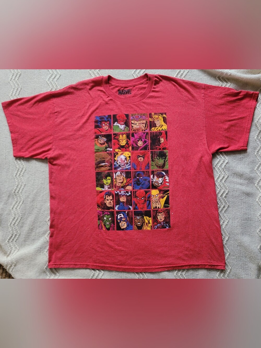 Vintage Y2K Marvel Mad Engine Character Grid Graphic T-Shirt Red